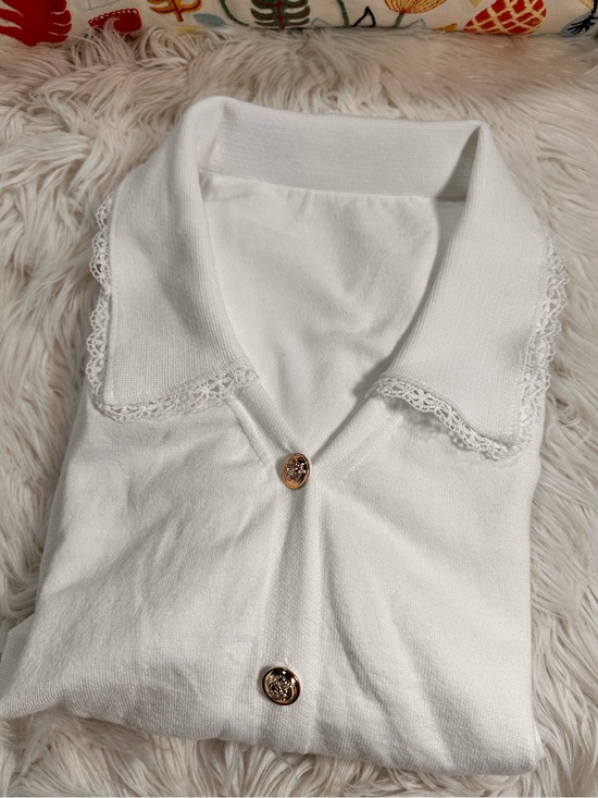 Boutique Tops - Short Sleeve Knit Blouse with Dainty Lace Trim Collar
